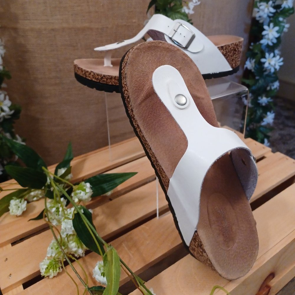 🌼Wanted Cork Wedge Thong Sandal🌼 - Picture 2 of 16